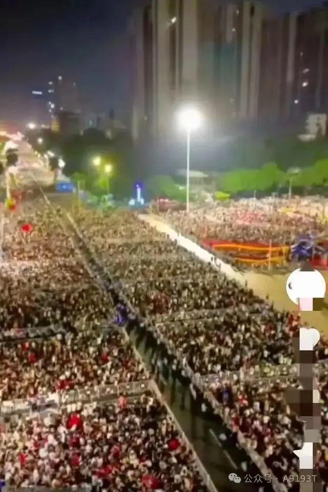 刀郎哭得稀里哗啦刀迷们“病”得不轻！南京何以疯狂？(图1)