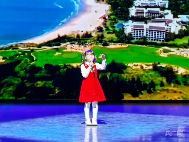 “中华经典诵读大会”（第二季）新疆站总演出暨颁奖典礼在和田圆满举行(图3)