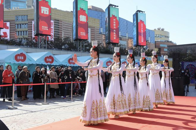 开幕！来这里逛市集看民族歌舞表演感受喀什风情→(图2)