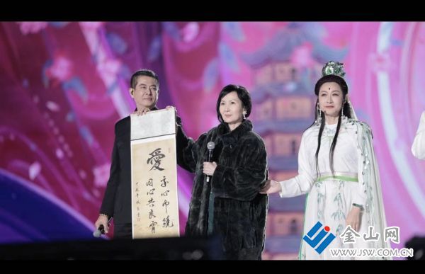 超燃演唱会带领歌迷乐享润州 千年白蛇传再续传奇(图1)